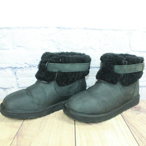 UGG Australia Jocelin Black Leather Shearling Lined Winter Boots Size 7 - Picture 2 of 9